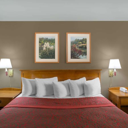 Days Inn By Wyndham Provo Esterno foto
