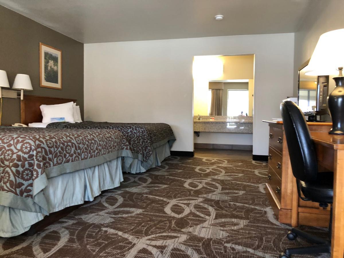 Days Inn By Wyndham Provo Esterno foto