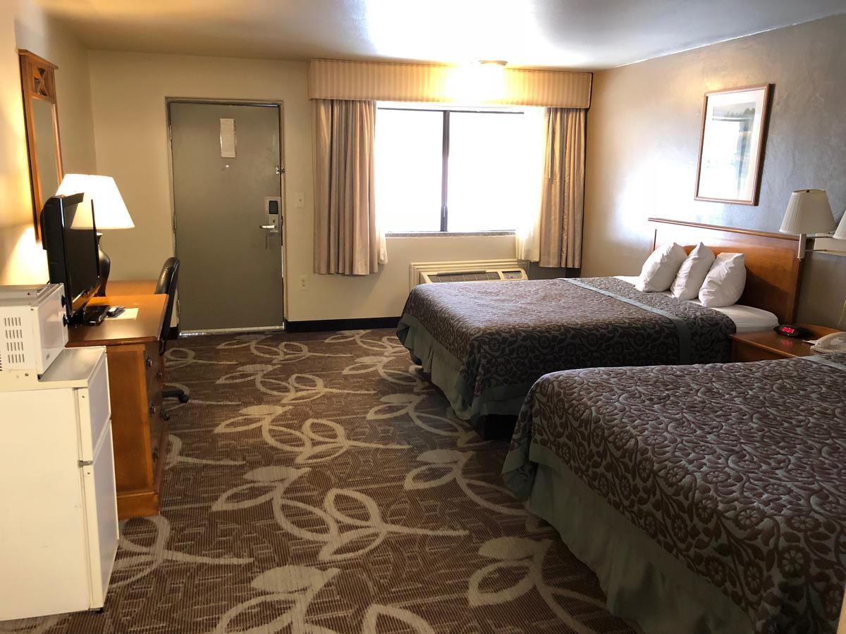 Days Inn By Wyndham Provo Esterno foto