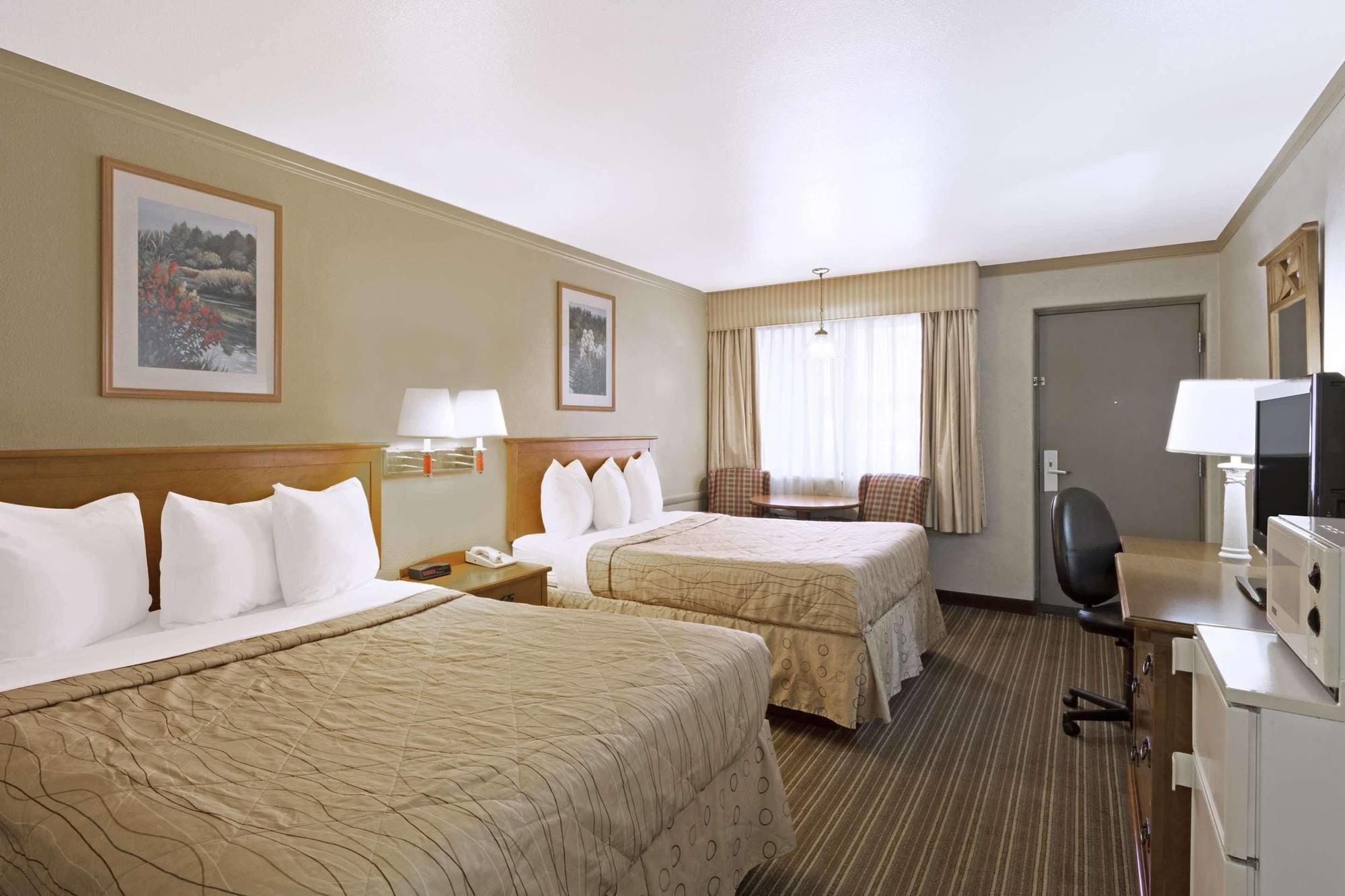 Days Inn By Wyndham Provo Esterno foto