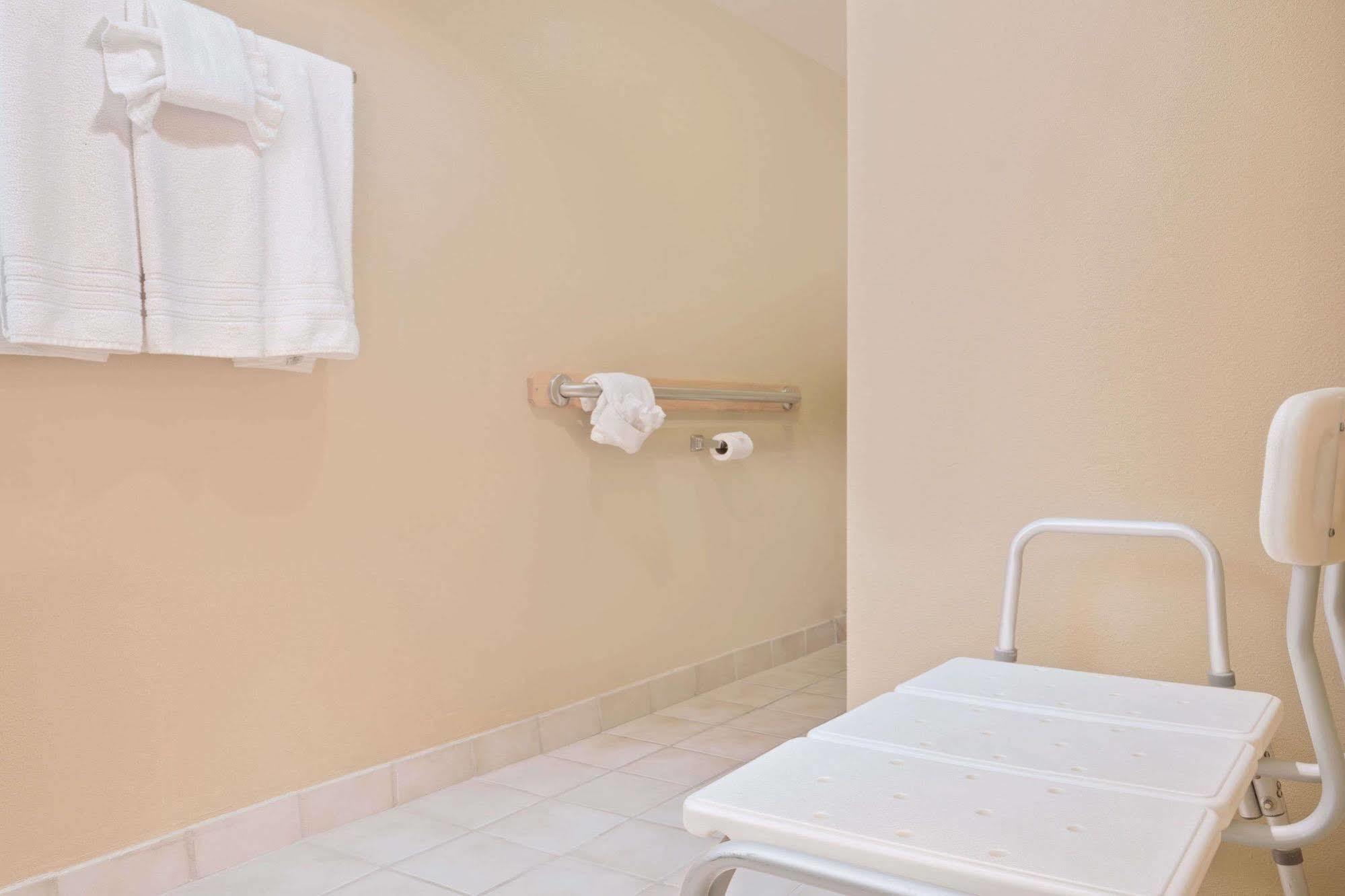 Days Inn By Wyndham Provo Esterno foto